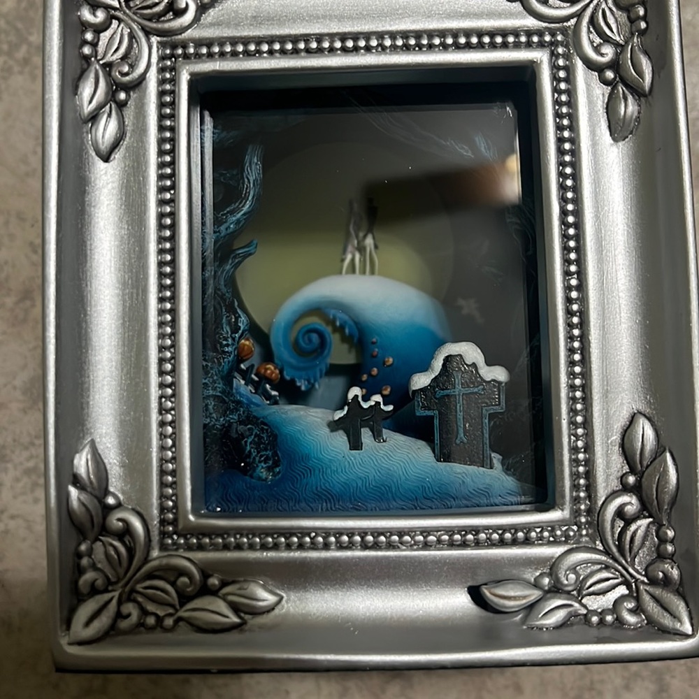 Jack & Sally Embrace by Robert Olszewski